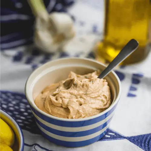 Dattel-Dip-Rezept: Einfacher Dattel-Curry-Dip ohne Zucker | ENTZUCKERT